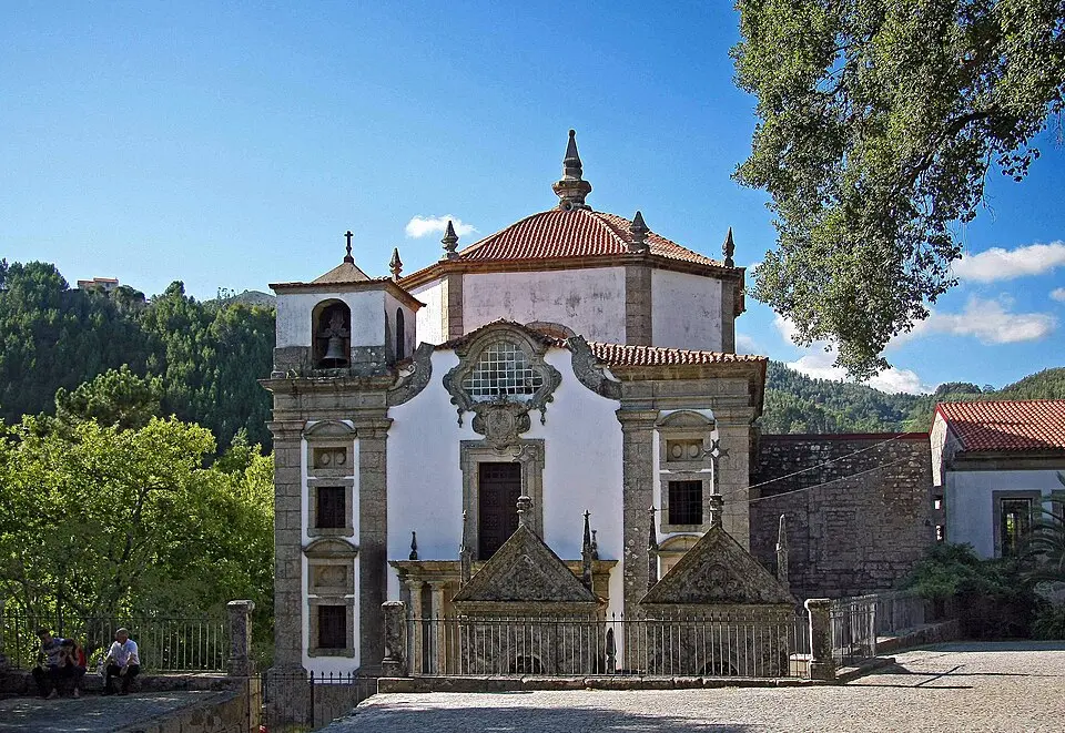 Bild: Vitor Oliveira from Torres Vedras, PORTUGAL · CC BY-SA 2.0 Kloster Lafões