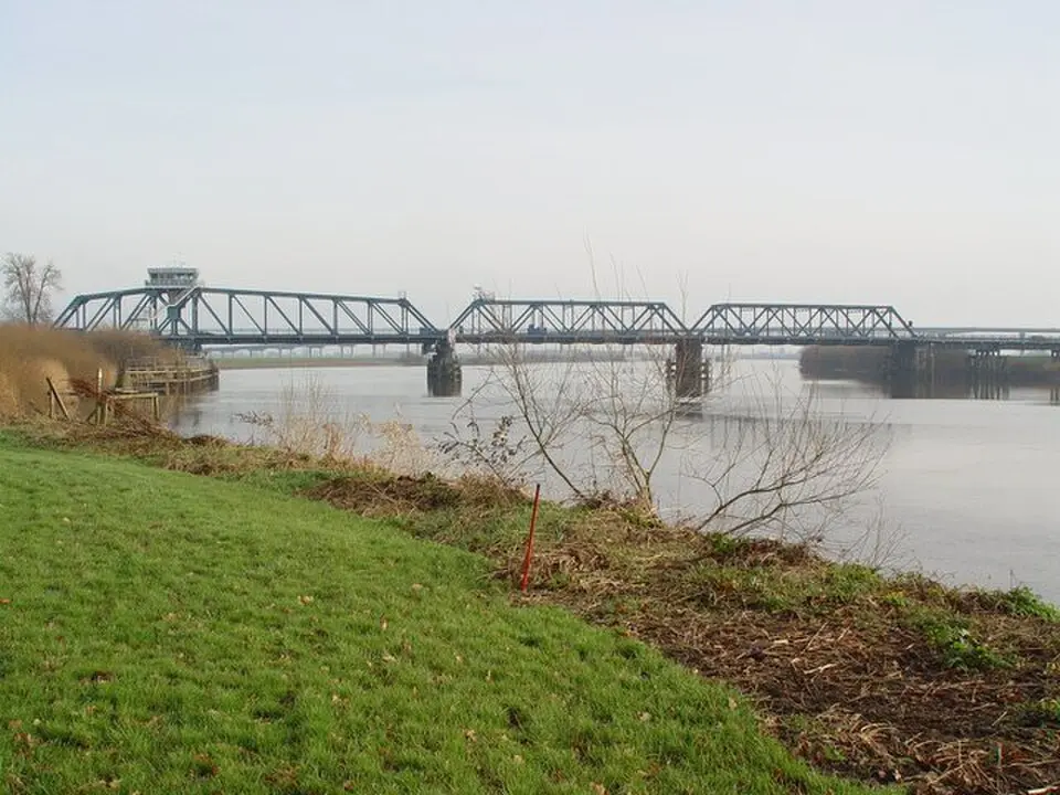 Bild: Peter Church · CC BY-SA 2.0 Boothferry Bridge