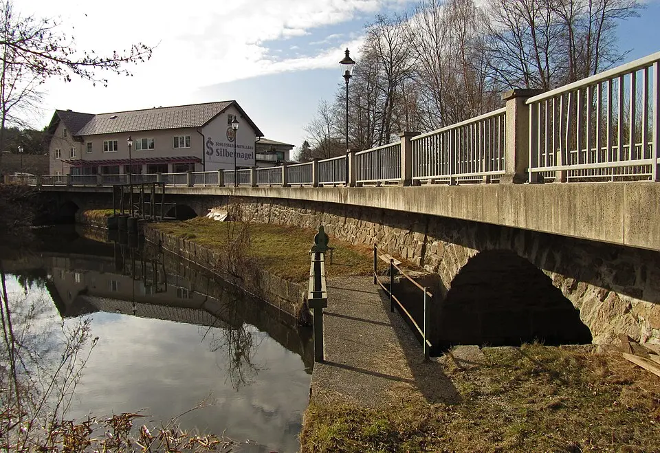 Image: Duke of W4 (talk) · CC BY 3.0 Braunaubachbrücke
