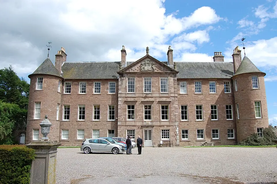 Obrázek: Kylemunro1 · Public domain Brechin Castle