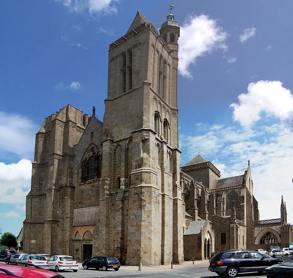 Bild: Farz brujunet · CC BY-SA 3.0 Kathedrale von Dol-de-Bretagne
