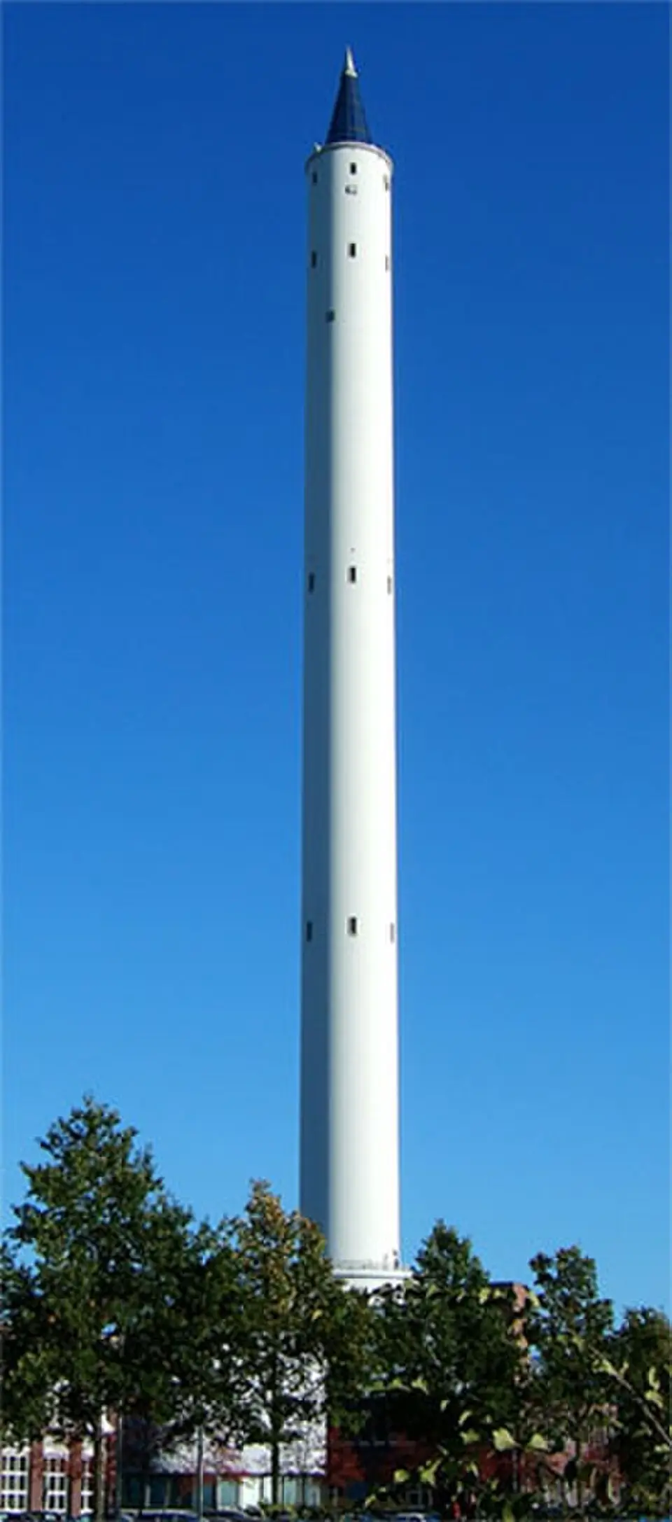 Immagine: CuttyP · CC BY-SA 3.0 Fallturm Bremen