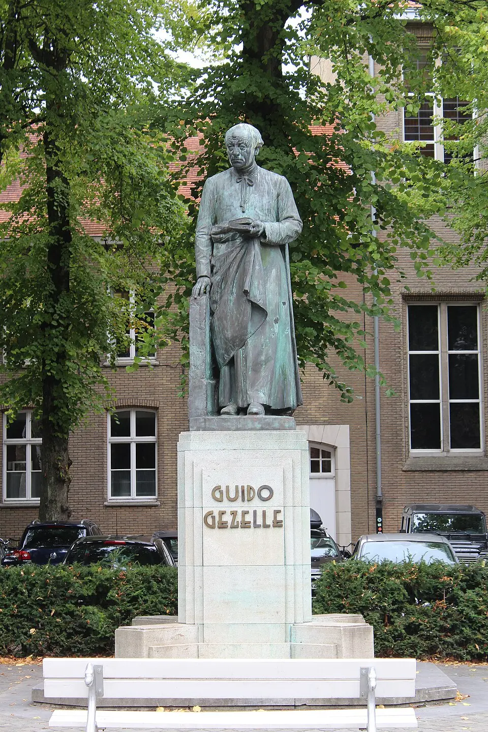 Guido-Gezelle-Denkmal