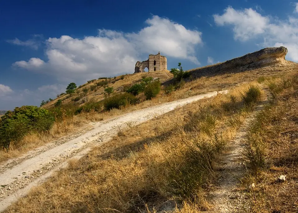 Bild: Evgeni Dinev from Burgas, Bulgaria · CC BY 2.0 Маточинска крепост