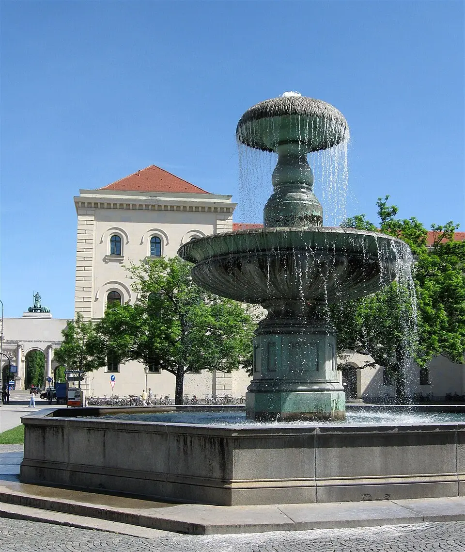 Zwei Brunnen römischen Typs