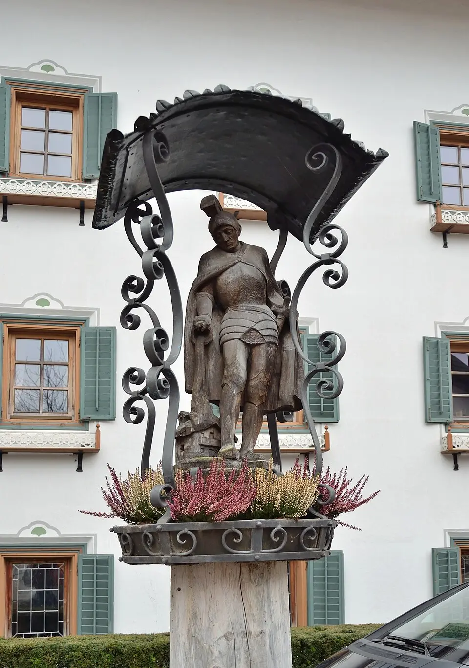 Obrázek: Herzi Pinki · CC BY-SA 3.0 AT Brunnen hl. Florian