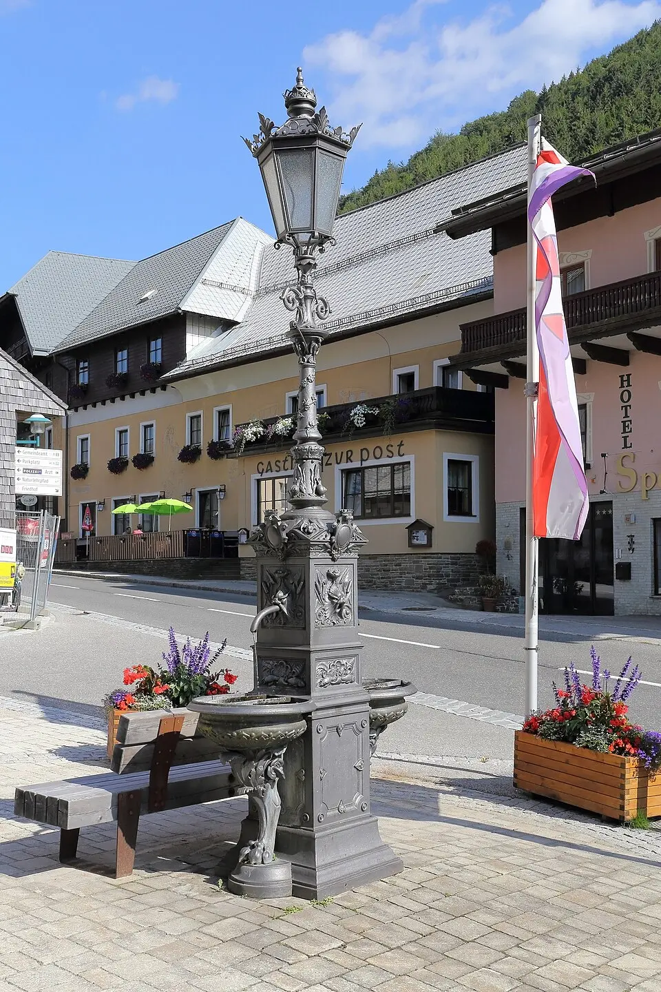 Immagine: Duke of W4 · CC BY-SA 4.0 Brunnen