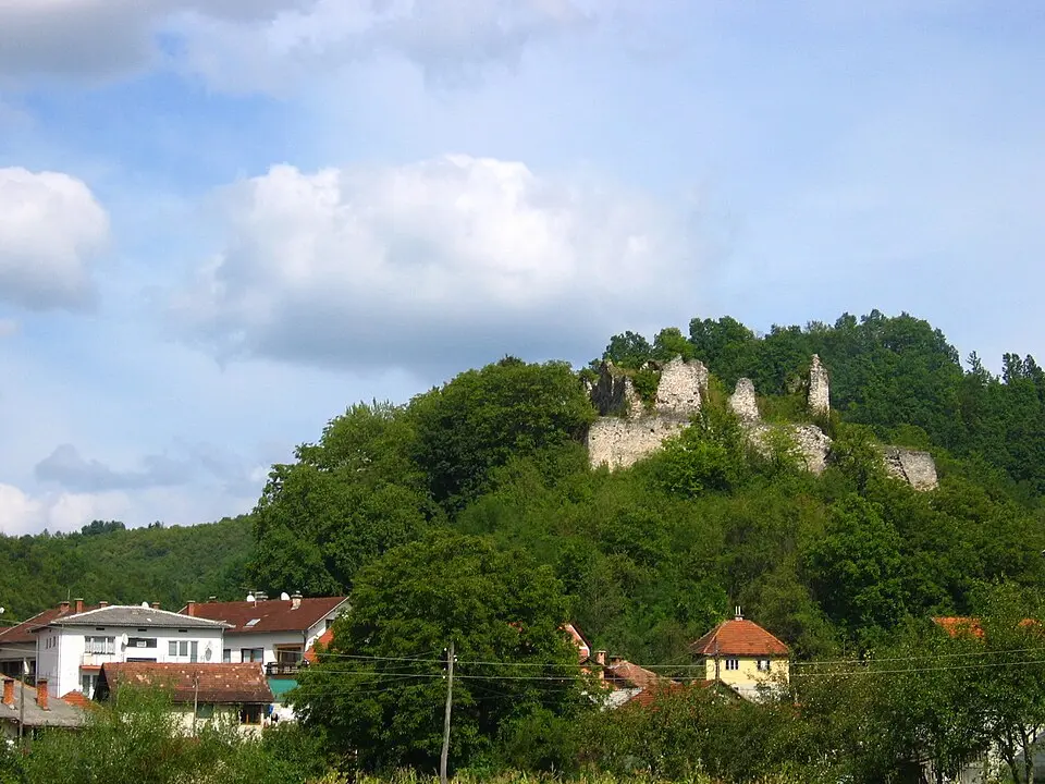 Bild: Raffaello · CC BY-SA 3.0 Burg Vrnograč