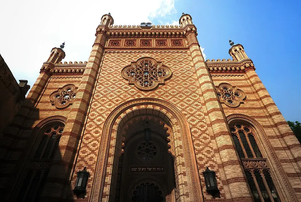 Obrázek: Ștefan Jurcă from Munich, Germany · CC BY 2.0 Templul Coral din București