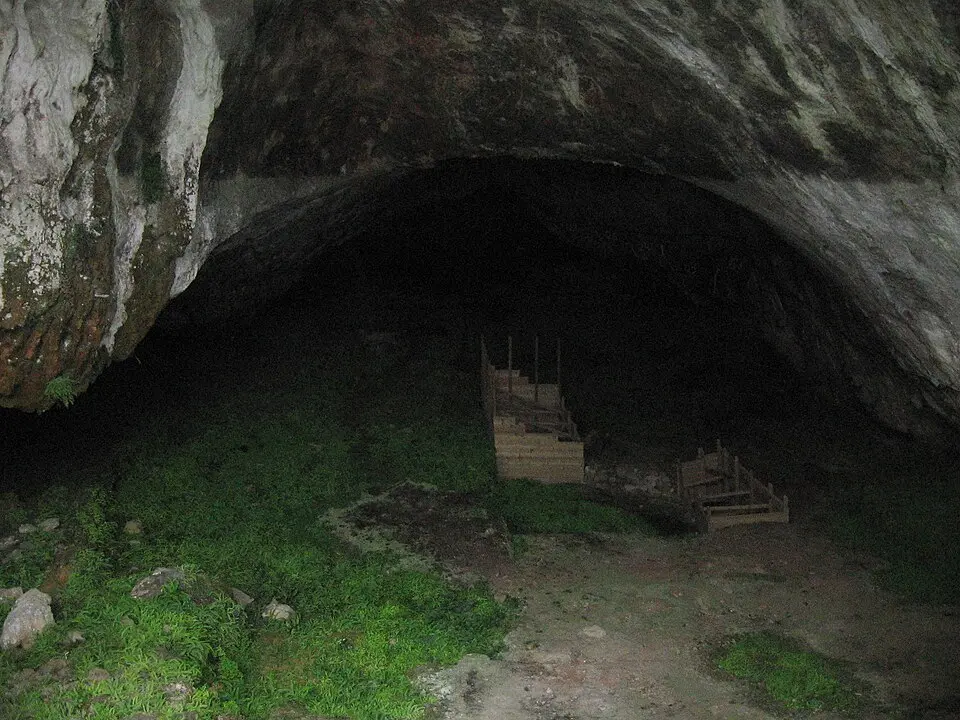 Cueva de Arenaza