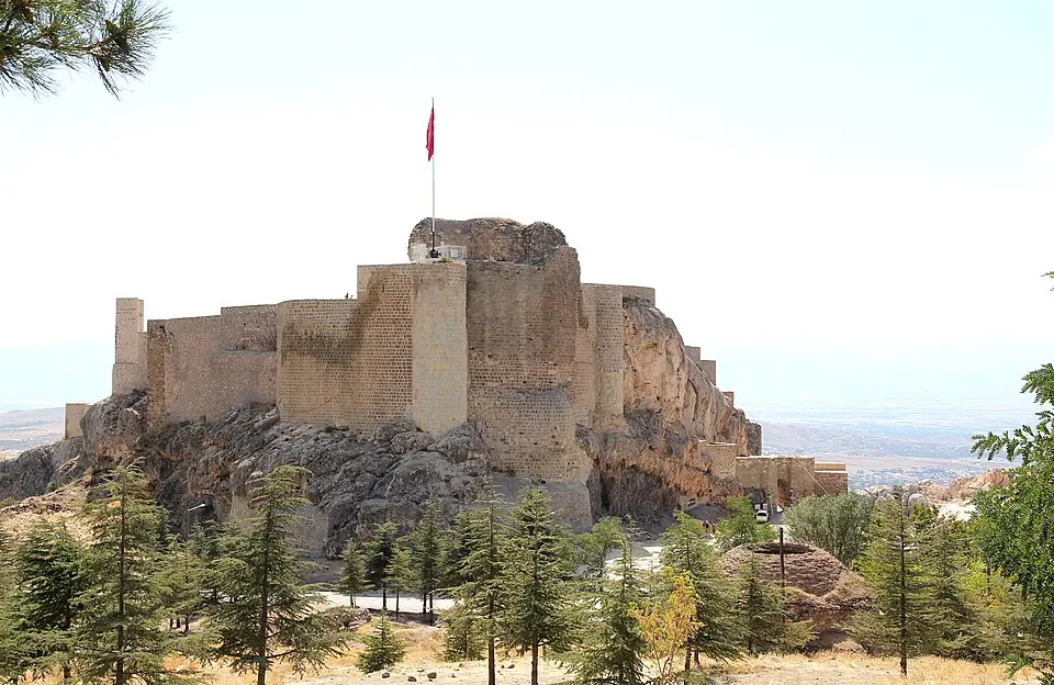 Bild: Ingeborg Simon · CC BY-SA 3.0 Harput Kalesi
