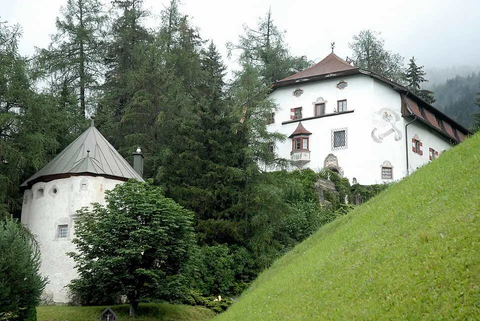 Immagine: Haneburger · Public domain Burg Arnholz
