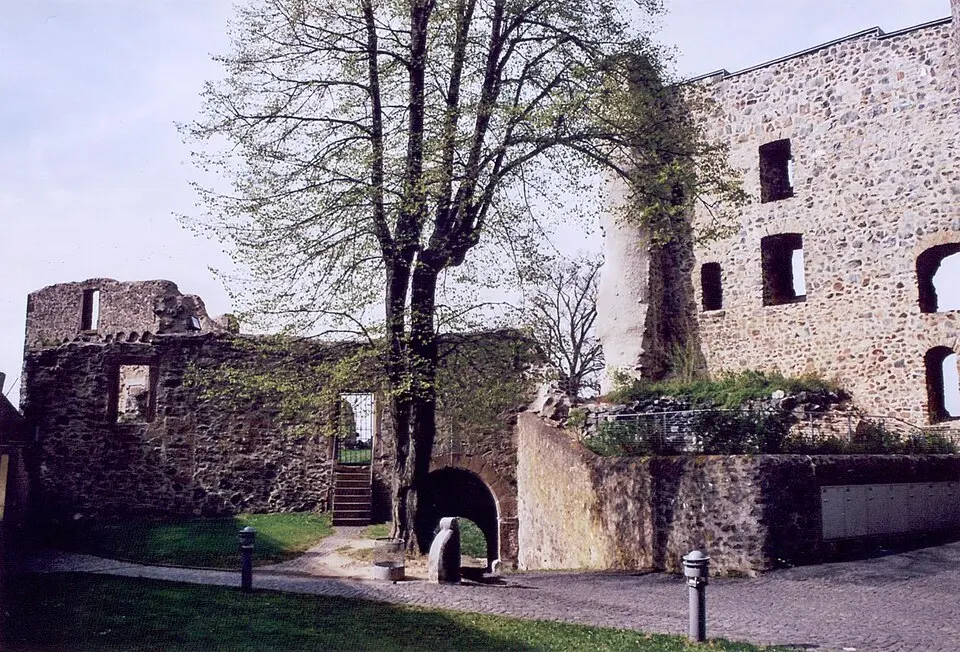 Bild: MacElch (Rainer Kunze) · CC BY-SA 3.0 Burg Hohensolms