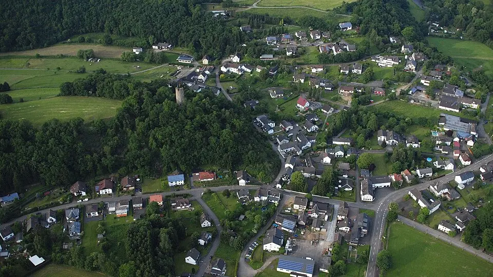 Bild: Wolkenkratzer · CC BY-SA 3.0 Burglahr