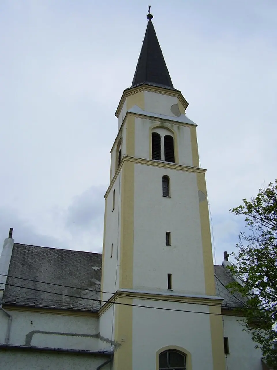 Bild: Jávori István · CC BY-SA 3.0 Ávilai Nagy Szent Teréz-templom