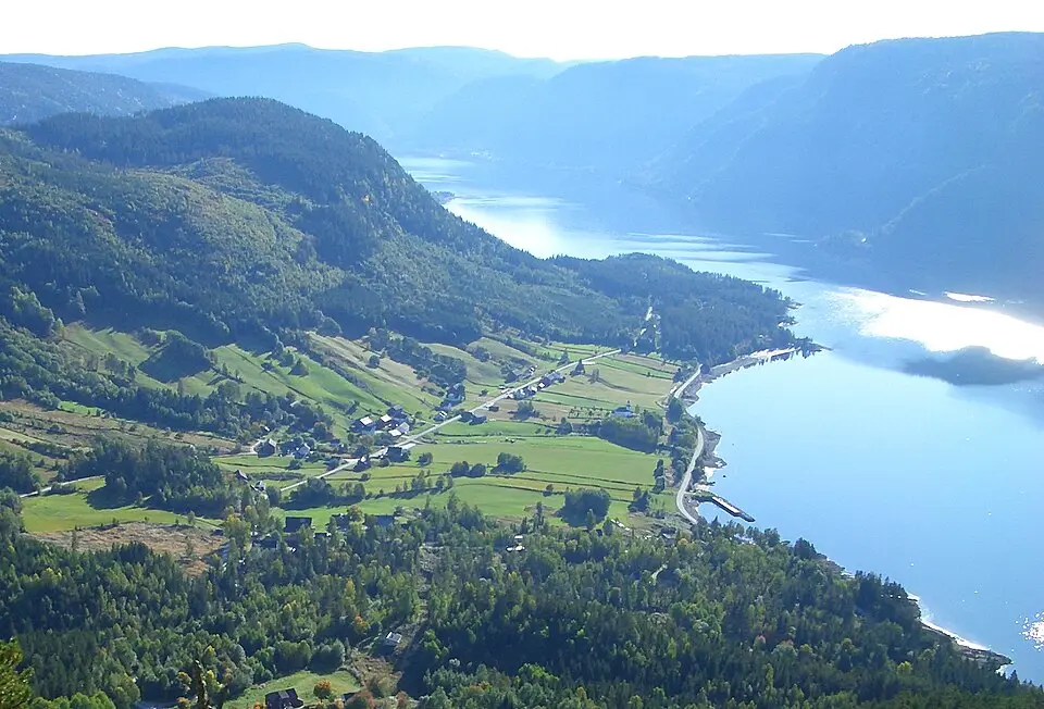 Åraksfjorden