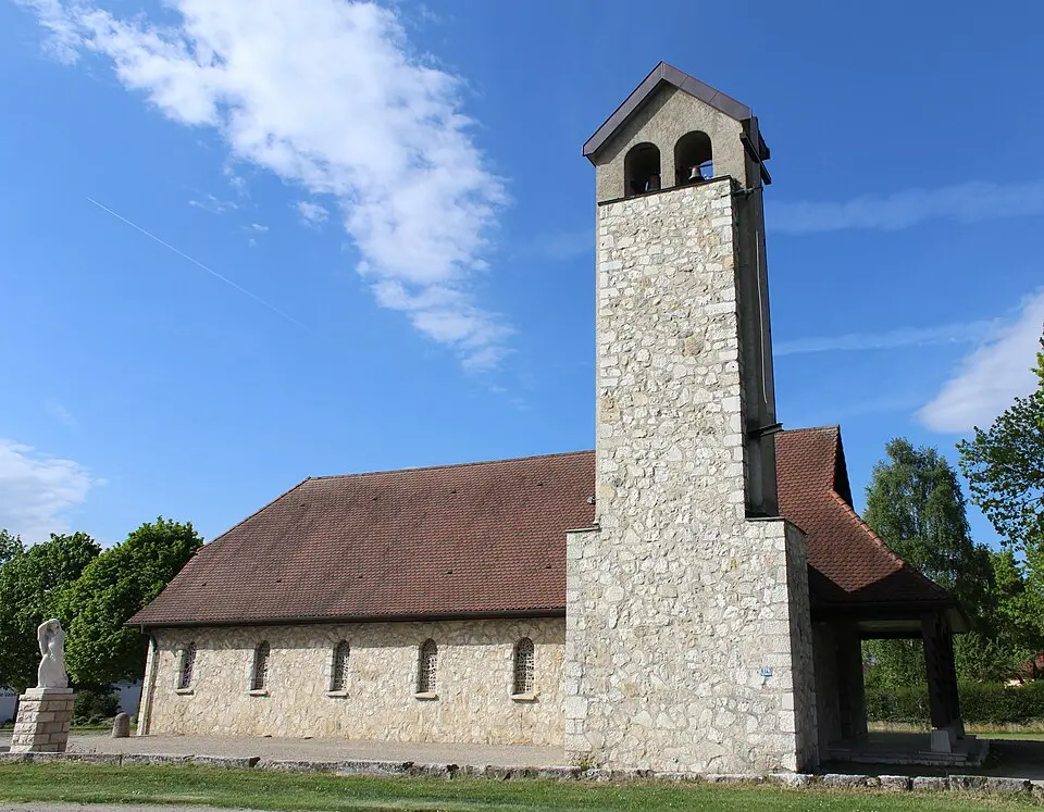 Bild: Chabe01 · CC BY-SA 4.0 Église Notre-Dame-de-la-Route-Blanche de Ségny