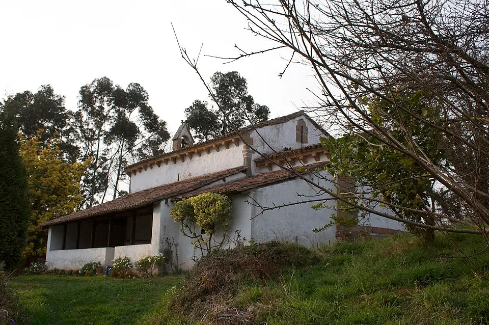 Immagine: Ramón · CC BY-SA 2.0 Capilla de los Mártires (Coro)
