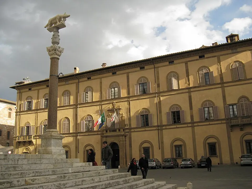 Immagine: Demeester · CC BY-SA 3.0 Palazzo Reale