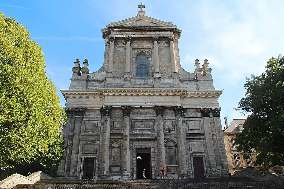 cattedrale di Nostra Signora e San Vedasto