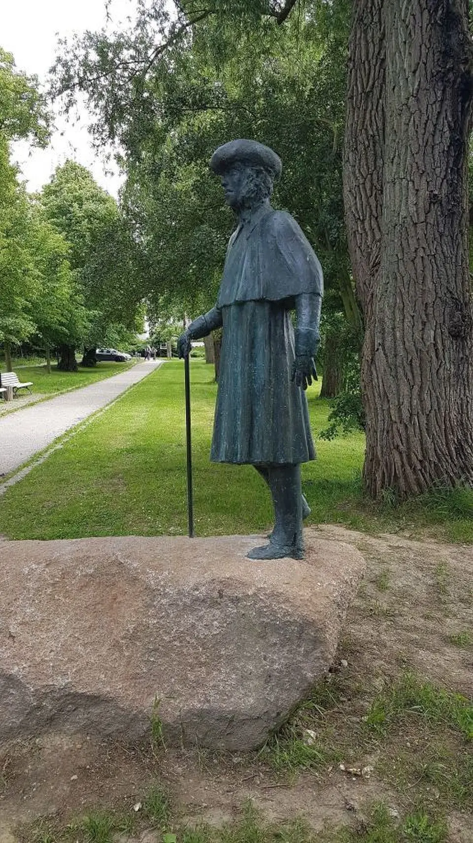 Obrázek: Rumtreiber123 · CC0 Caspar-David-Friedrich-Denkmal