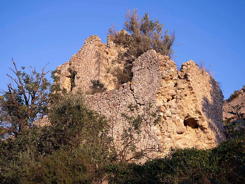 Slika: Vicenç Salvador Torres Guerola · CC BY-SA 3.0 Castillo del Rebollet