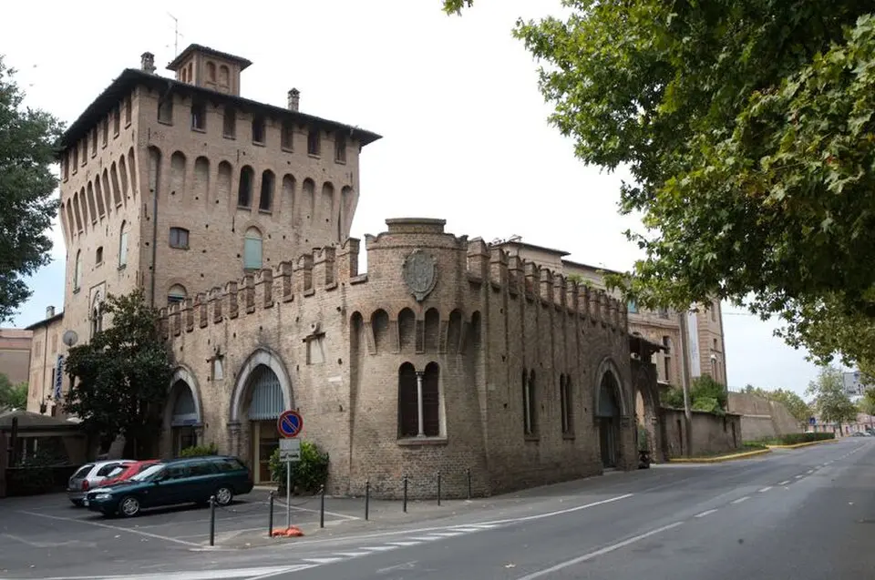 Bild: Segretariato regionale del Ministero per i beni e le attività culturali per l'Emilia-Romagna · CC BY 4.0 Castello dei Pico