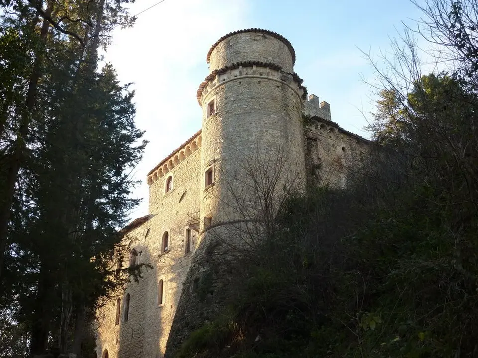 Bild: Ponga68 · CC BY-SA 3.0 castello di Carbonana
