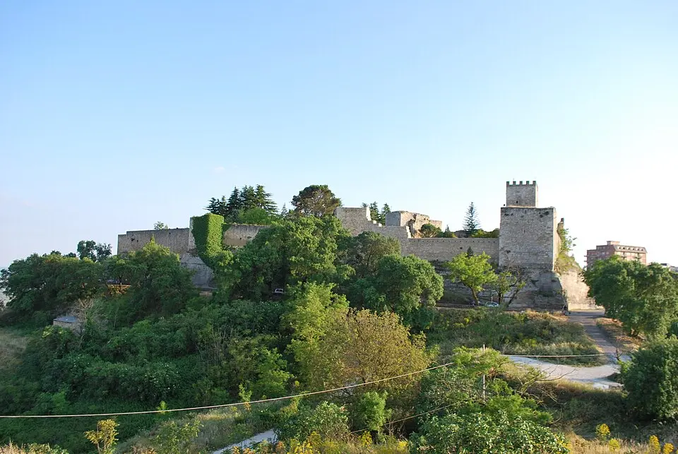 castello di Lombardia