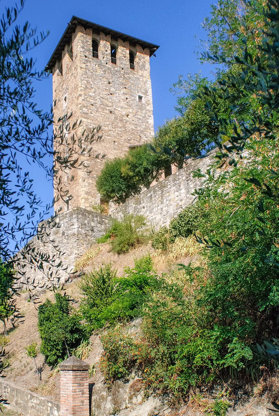 Bild: PhotoVim · CC BY-SA 4.0 Castello di Montebabbio