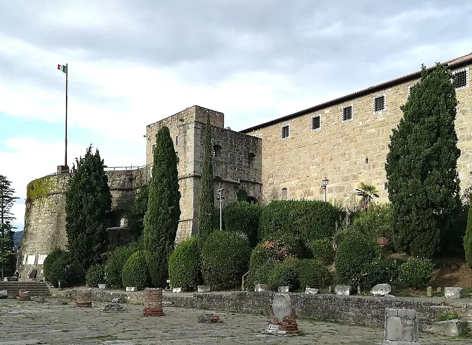 Bild: Marchetto da Trieste · CC BY-SA 4.0 Castello di San Giusto