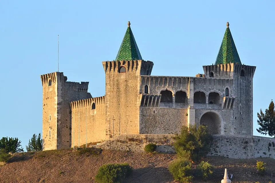 Bild: Celia Ascenso · CC BY-SA 3.0 Castelo de Porto de Mós