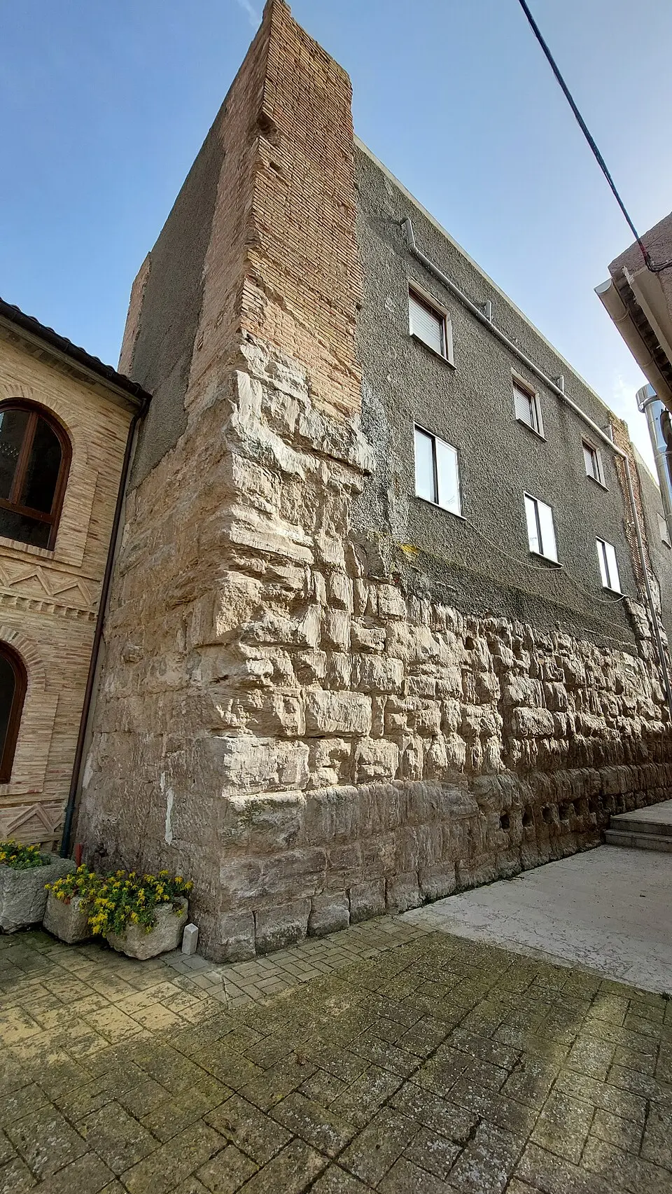 Castillo de Agón
