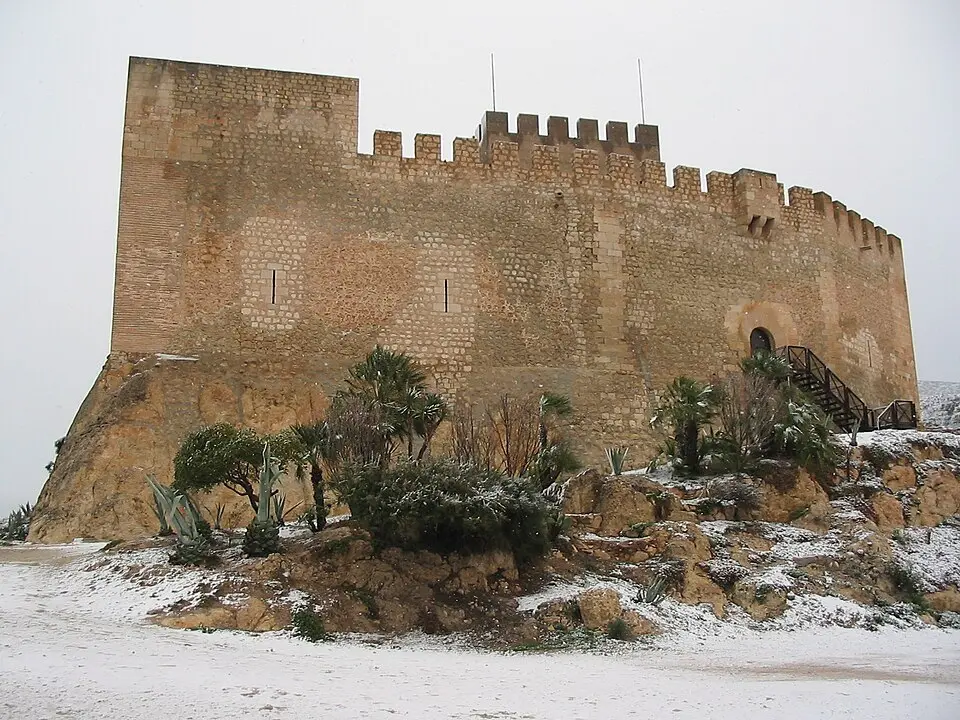 Wikimedia Commons · Public domain Castillo de Petrel