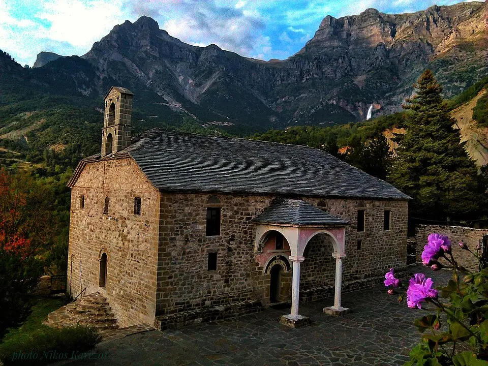 Ιερά Μόνη Αγίας Αικατερίνης Καταρράκτη Άρτας