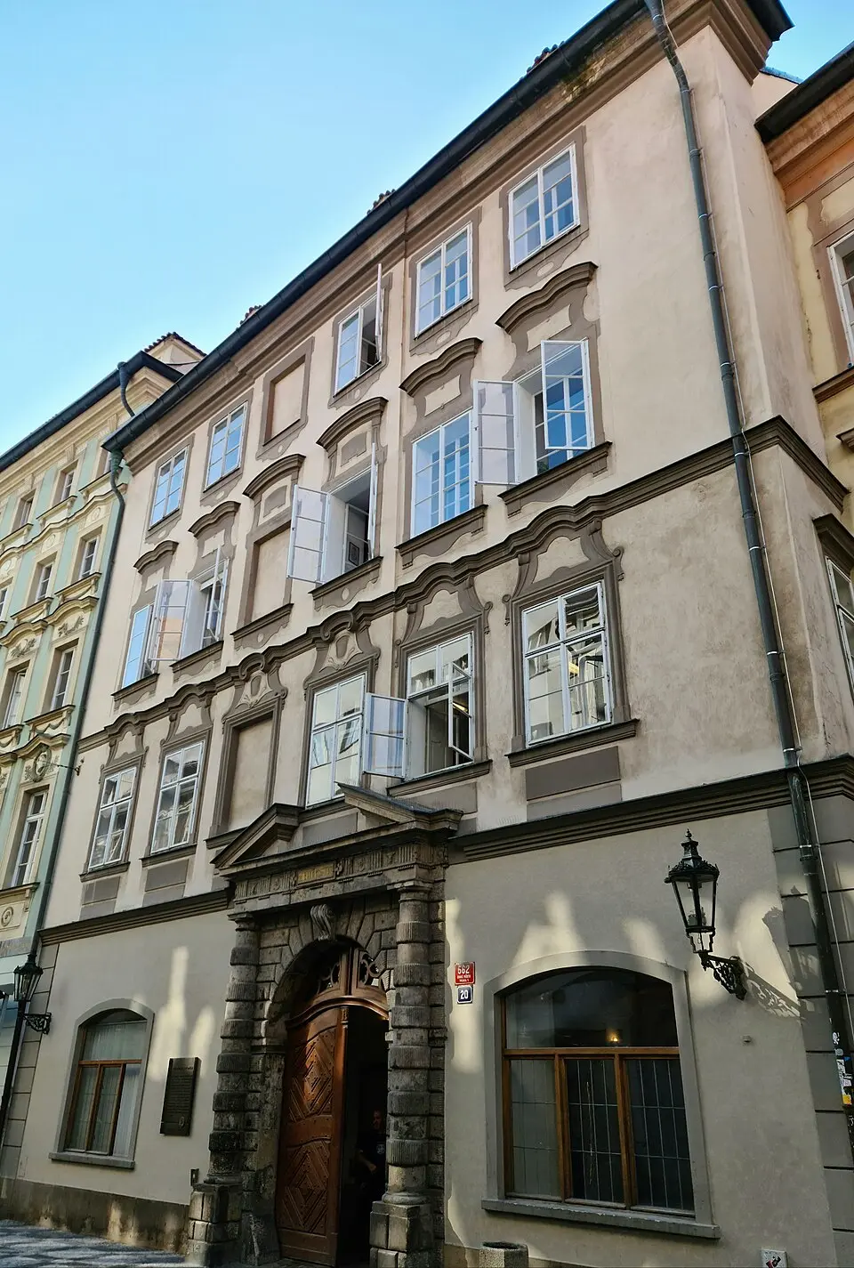 Buquoyský palác