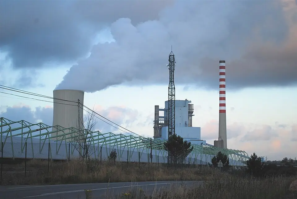 Immagine: Pilar Ponte · CC BY-SA 2.0 Central térmica de Meirama
