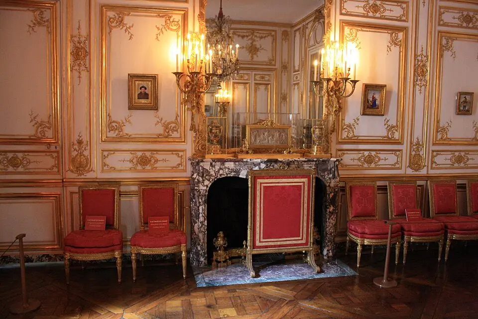 Bild: Lionel Allorge · CC BY-SA 3.0 Petit Appartement du roi