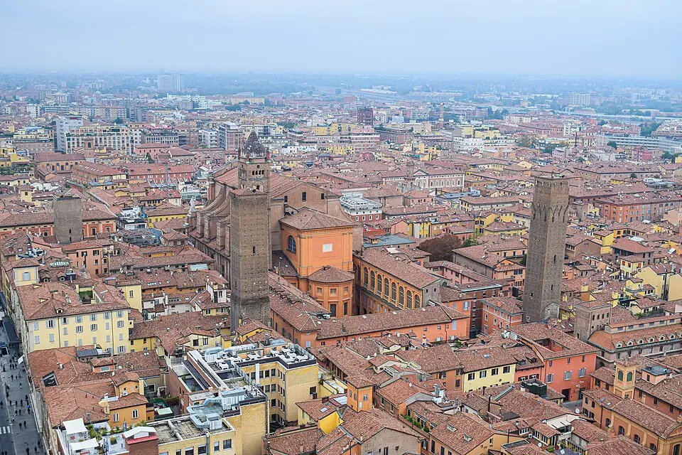 Bild: Liridon · CC BY-SA 4.0 Kathedrale von Bologna