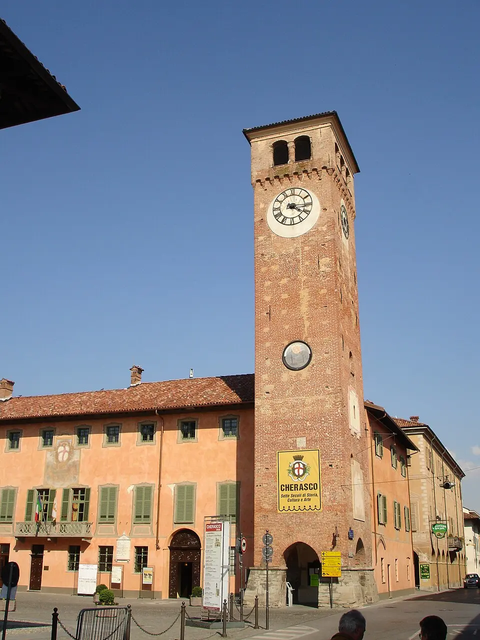 Bild: Tony Frisina at Italian Wikipedia · Public domain Torre civica