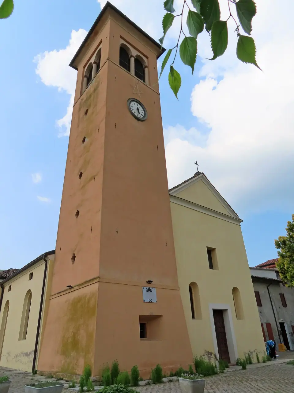 Bild: Parma1983 · CC BY-SA 4.0 Castione de' Baratti