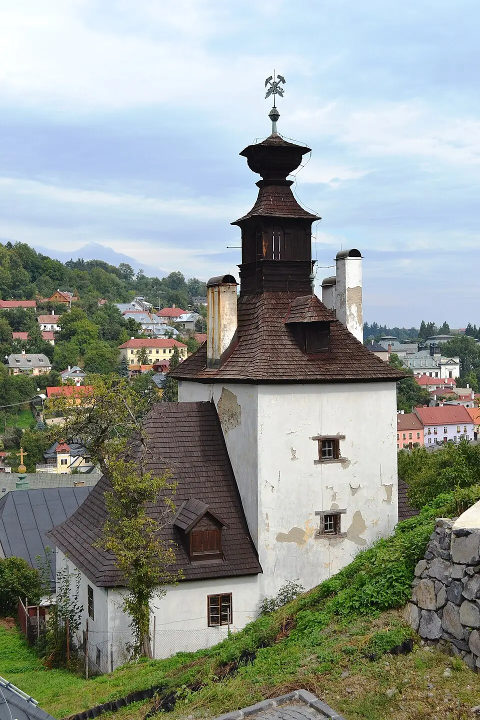 Banská Štiavnica: Das Brett, auf das man Bergleuten die Zeit klopfte