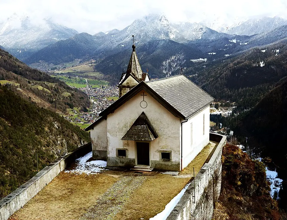 Immagine: Giulio Chalda Bettega · CC BY-SA 3.0 chiesa di San Silvestro