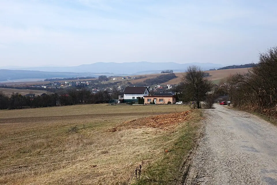Chrastné