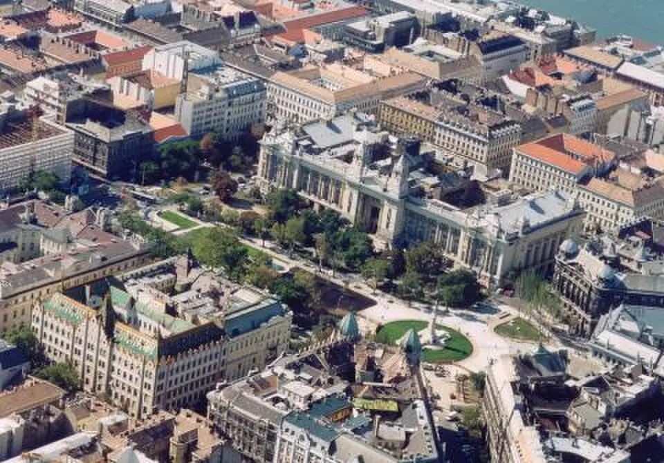Bild: Civertan · CC BY-SA 3.0 Szabadság-Platz