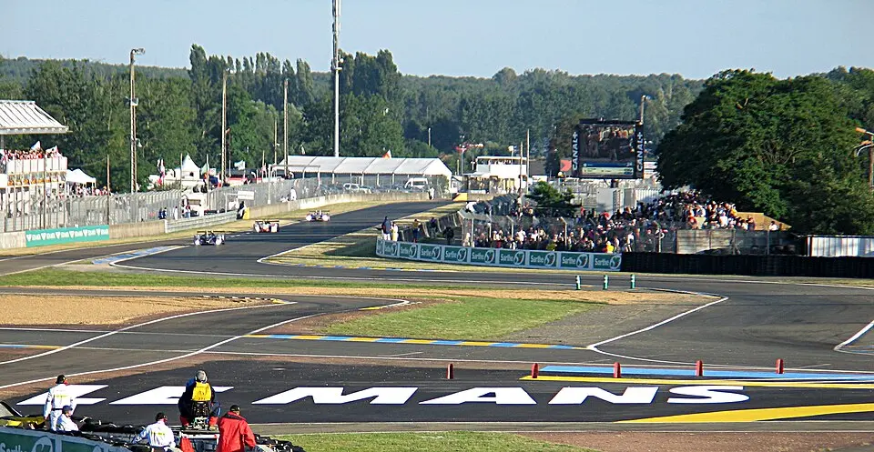 Bild: Mike Roberts from London, United Kingdom · CC BY-SA 2.0 Circuit Bugatti