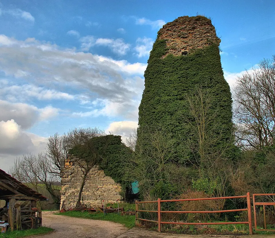 Bild: JGS25 · CC BY-SA 3.0 château de Corcondray