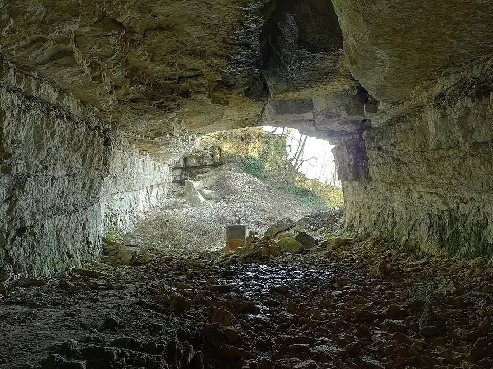 grotte de Sainte-Suzanne