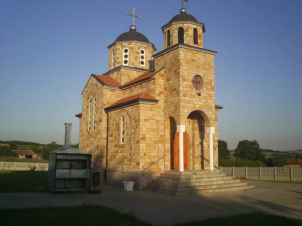 Slika: Sima90 at Serbian Wikipedia · Public domain Црква Светог Ђорђа у Црном Калу