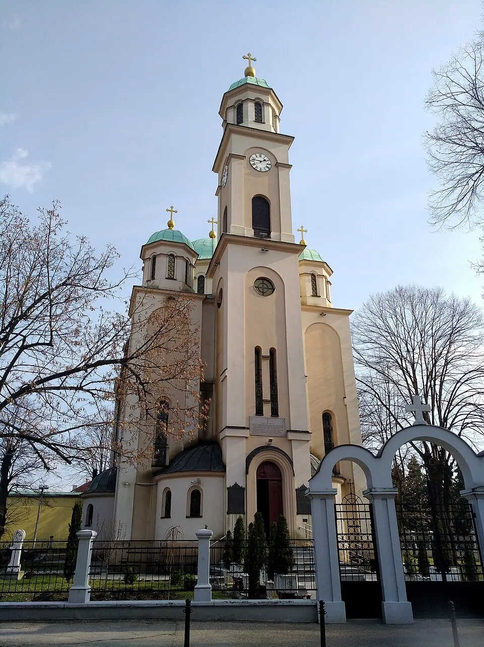 Bild: Sebleouf · CC BY-SA 4.0 Mariä-Himmelfahrt-Kathedrale (Tuzla)